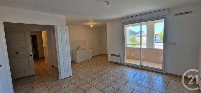 Appartement F3 à vendre - 3 pièces - 59,31 m2 - St Maximin La Ste Baume - 83 - PROVENCE-ALPES-COTE-D-AZUR