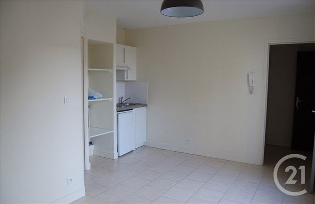appartement à louer - 2 pièces - 30 m2 - Chateauroux - 36 - CENTRE