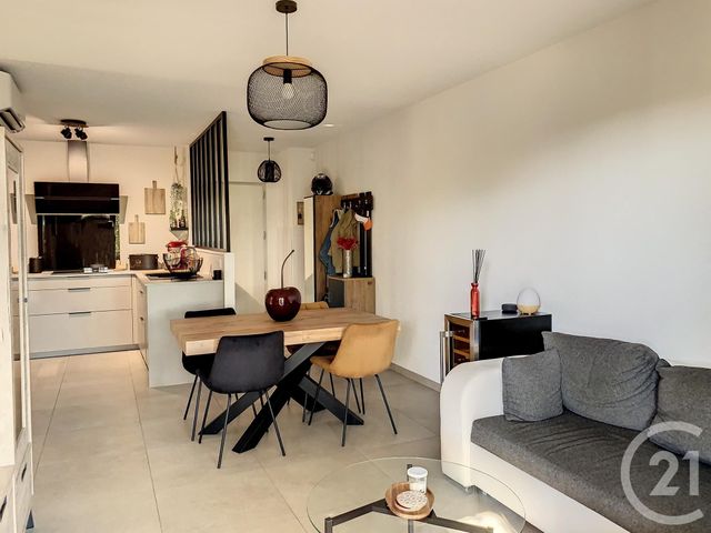 Appartement F3 à vendre - 3 pièces - 60 m2 - Grasse - 06 - PROVENCE-ALPES-COTE-D-AZUR